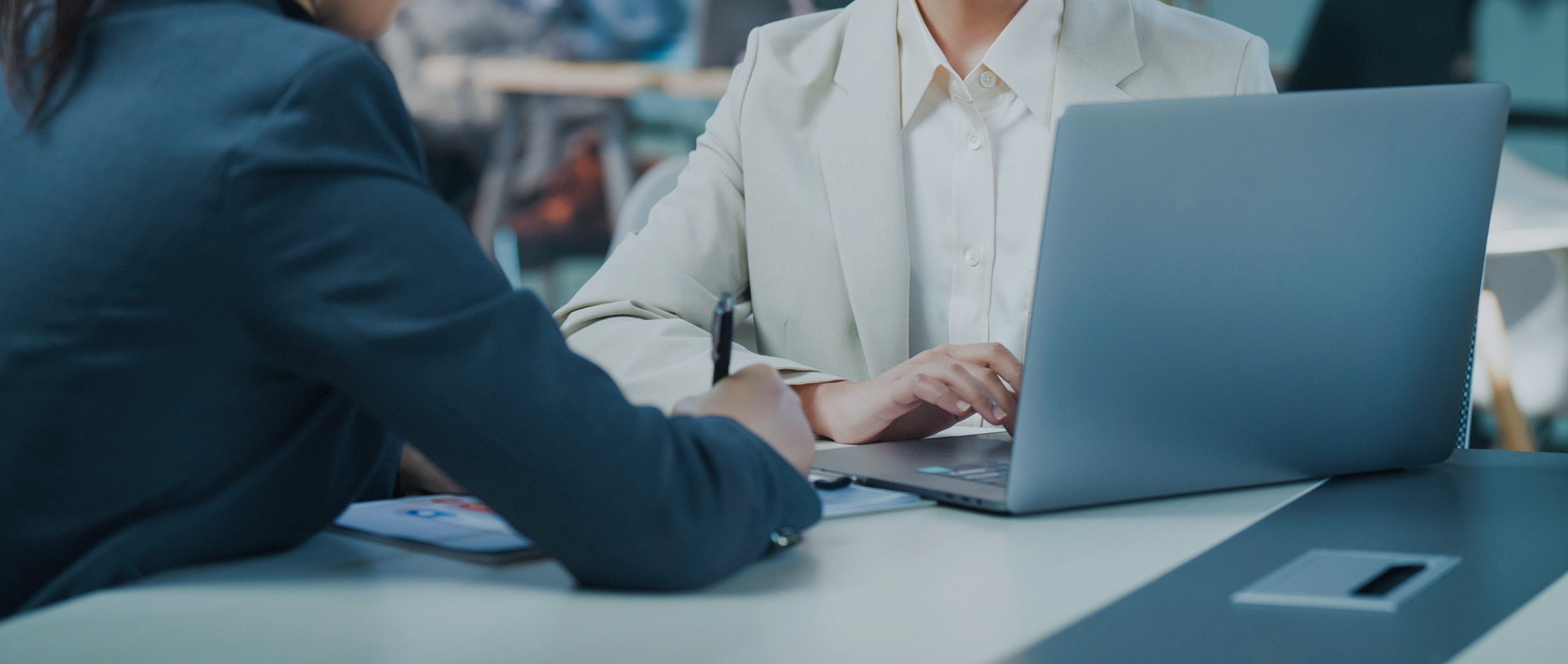 全流程陪審，一站式服務(wù)